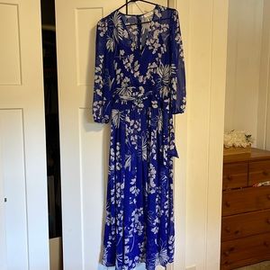 Calvin Klein size 6 Midi Quarter Sleeve Dress
